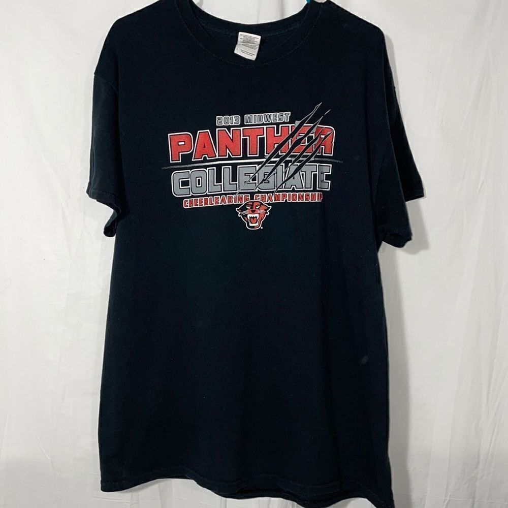 College sports T shirt 